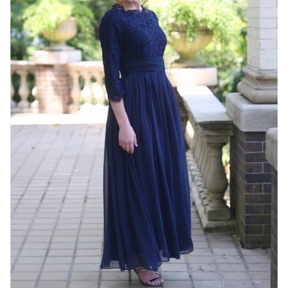 Dainty Jewells Exquisite English Manor Dress